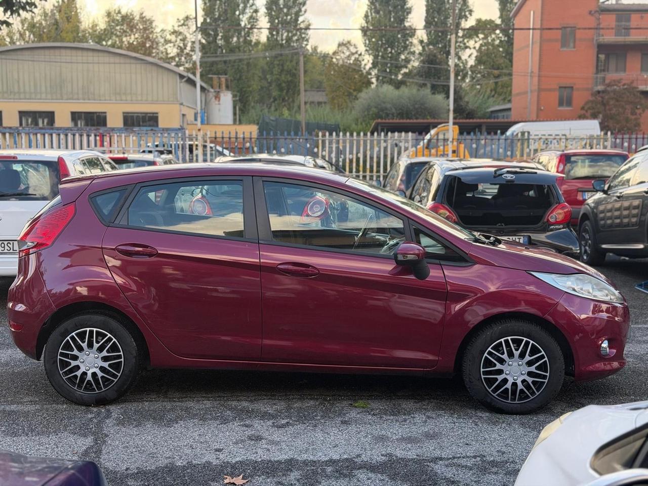 Ford Fiesta Ikon 1.4 TDCi 70CV 5 porte