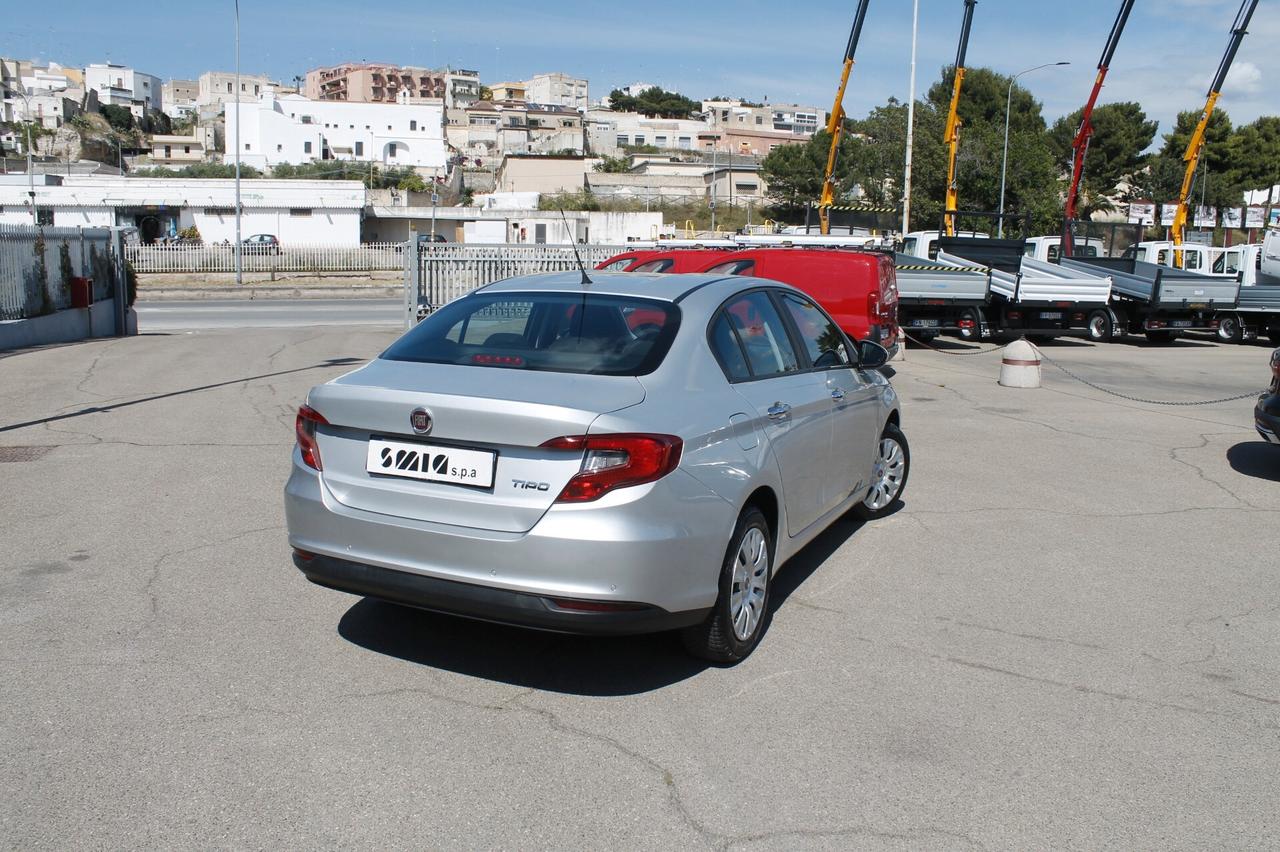 Fiat Tipo 1.4 4 porte Easy 95 cv OK NEOPATENTATI