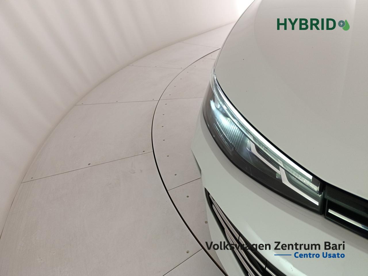Volkswagen Passat 1.5 tsi ehybrid business 204cv dsg