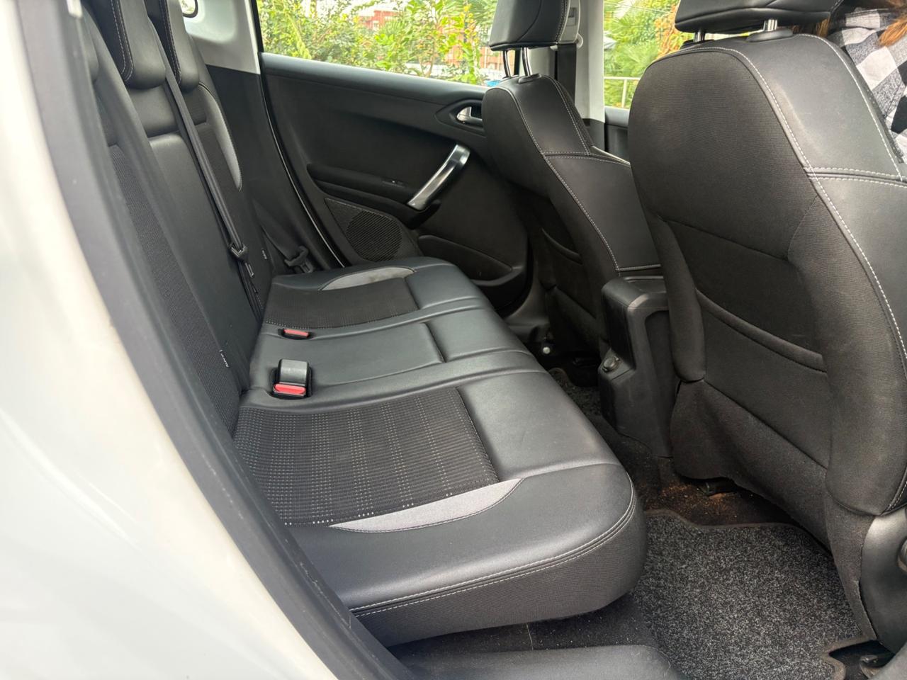 Peugeot 2008 1.2 benzina Euro6 PureTech 82 Allure