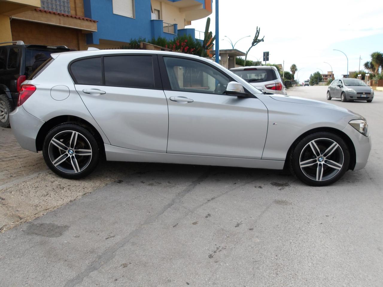 BMW Serie 1 5 Porte 114d 5p Unique
