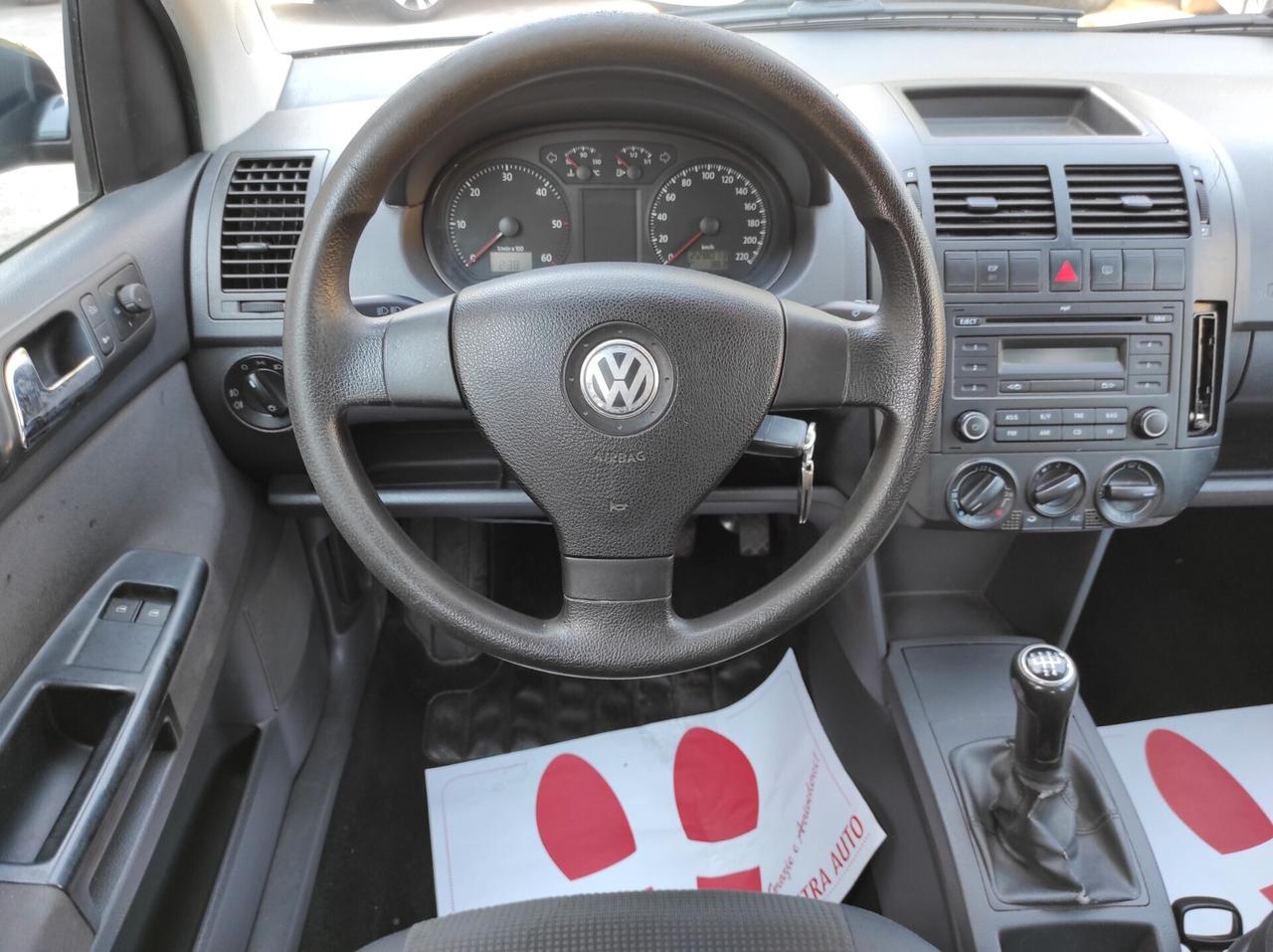 Volkswagen Polo 1.4/69CV TDI 5p. Sportiline