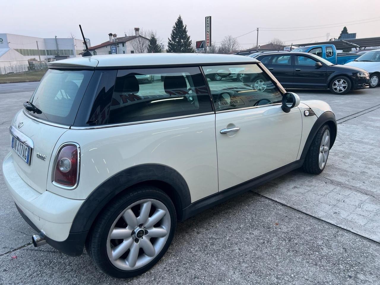 Mini Mini 1.4 16V Cooper Chili X Neopatentati