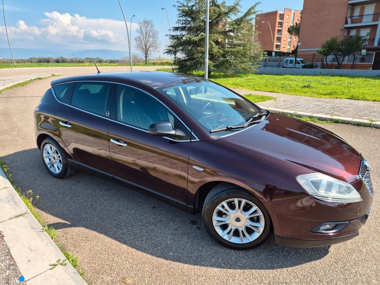 Lancia Delta ecochic 1.4 T-Jet 120 CV gpl anno 2013