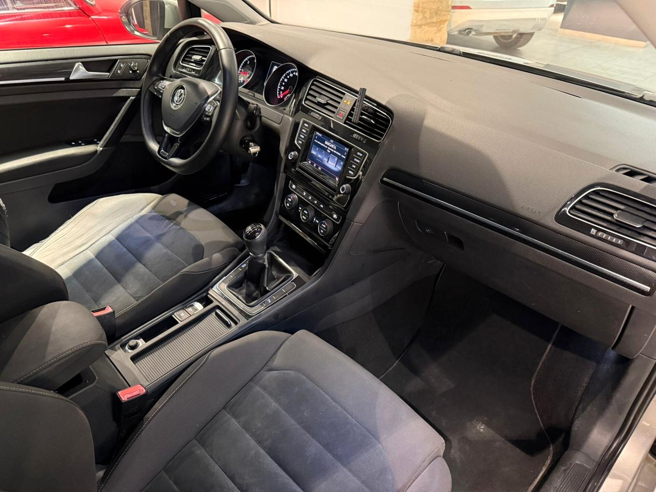 Volkswagen Golf 2.0 TDI 5p. Highline BlueMotion Technology