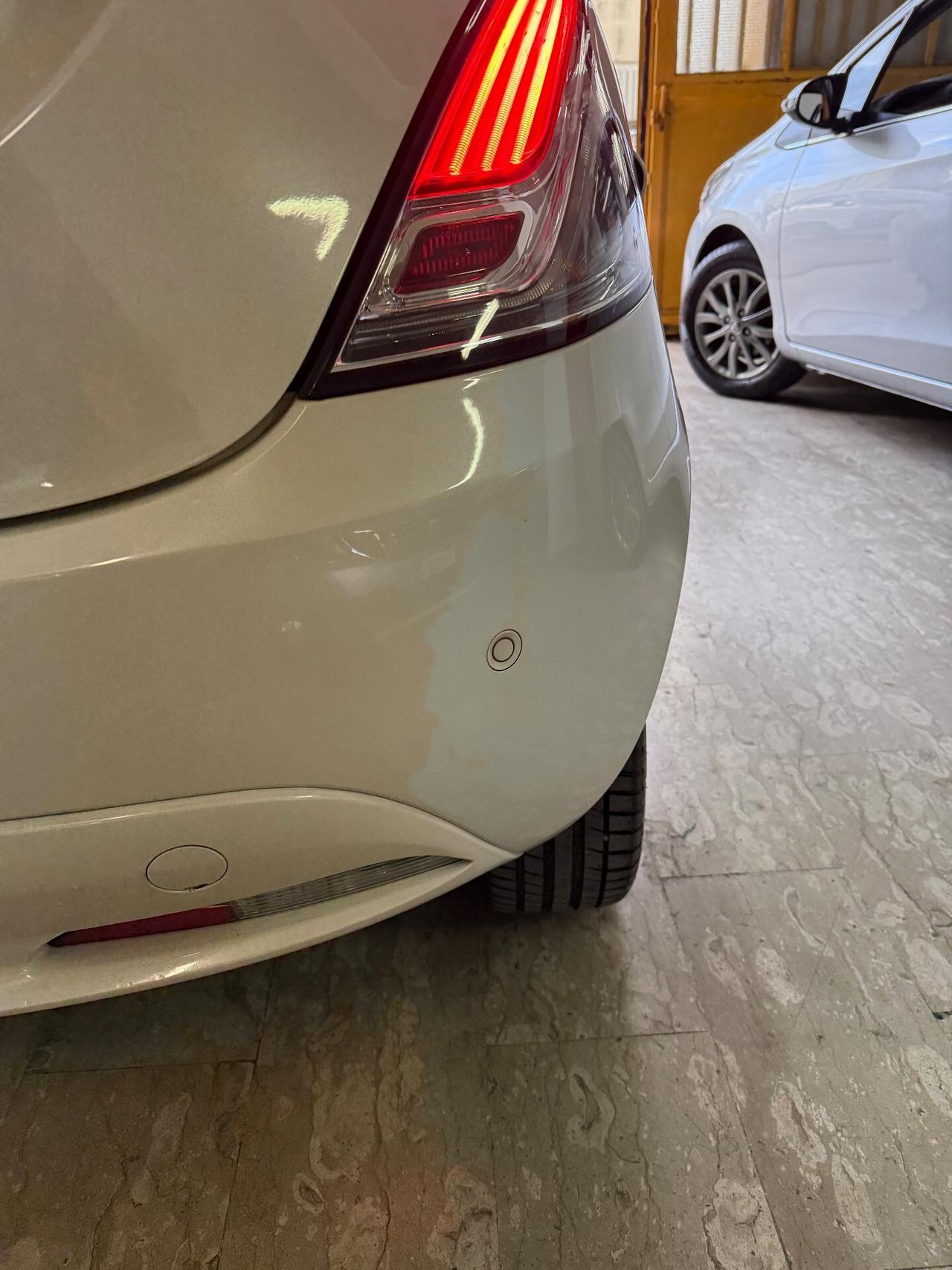 Lancia Ypsilon 1.2 69 CV 5 porte S&S Platinum