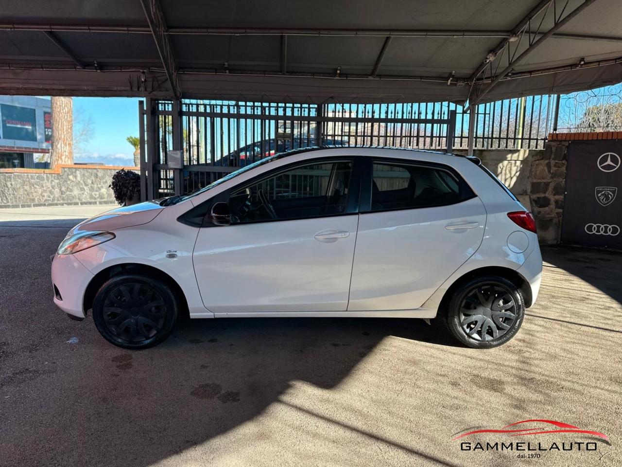 Mazda 2 1.3 Play 75cv