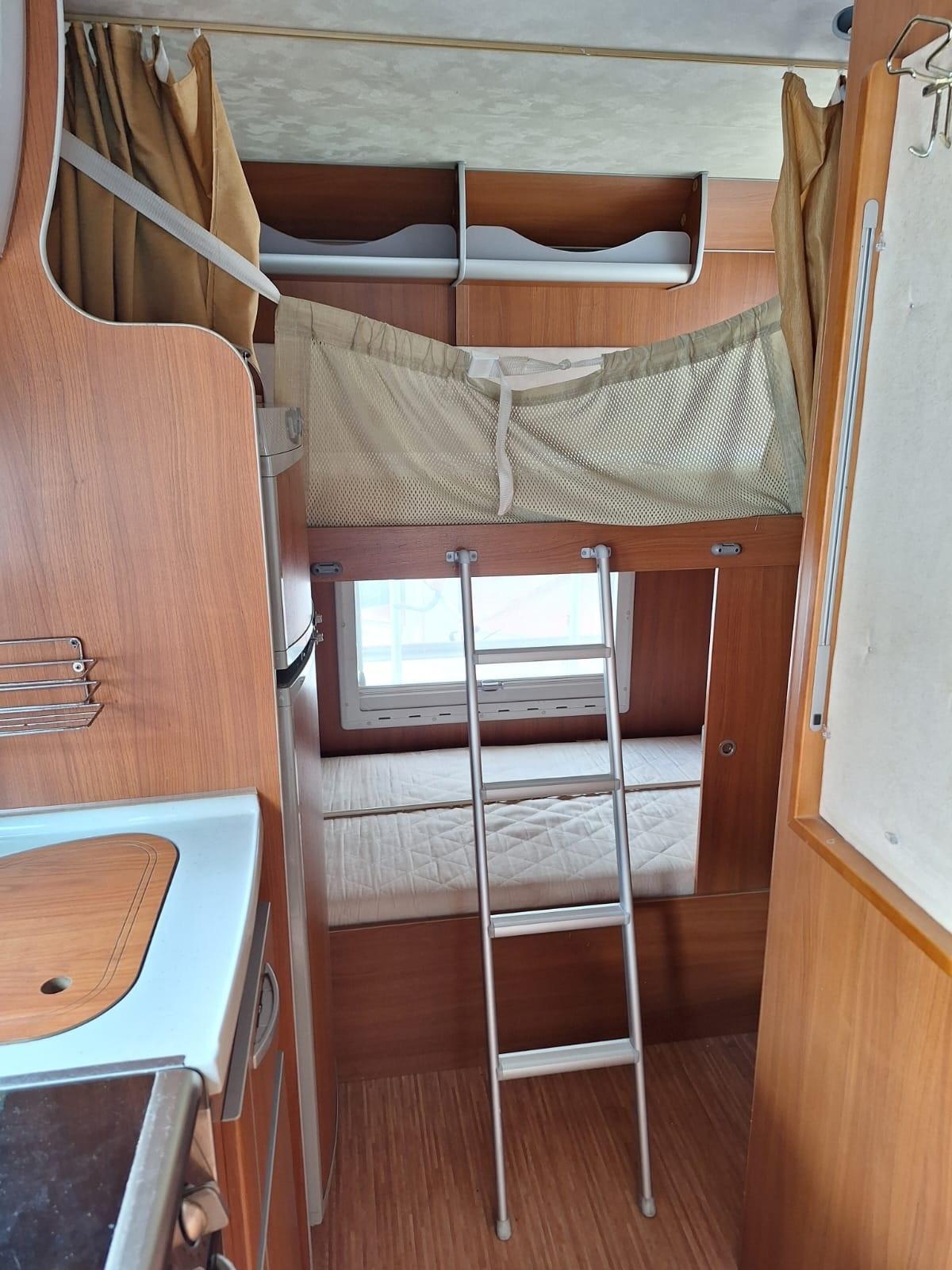 CAMPRE - Fiat Ducato 2.3 d. 130cv. 54.000km. Euro 4 bb.