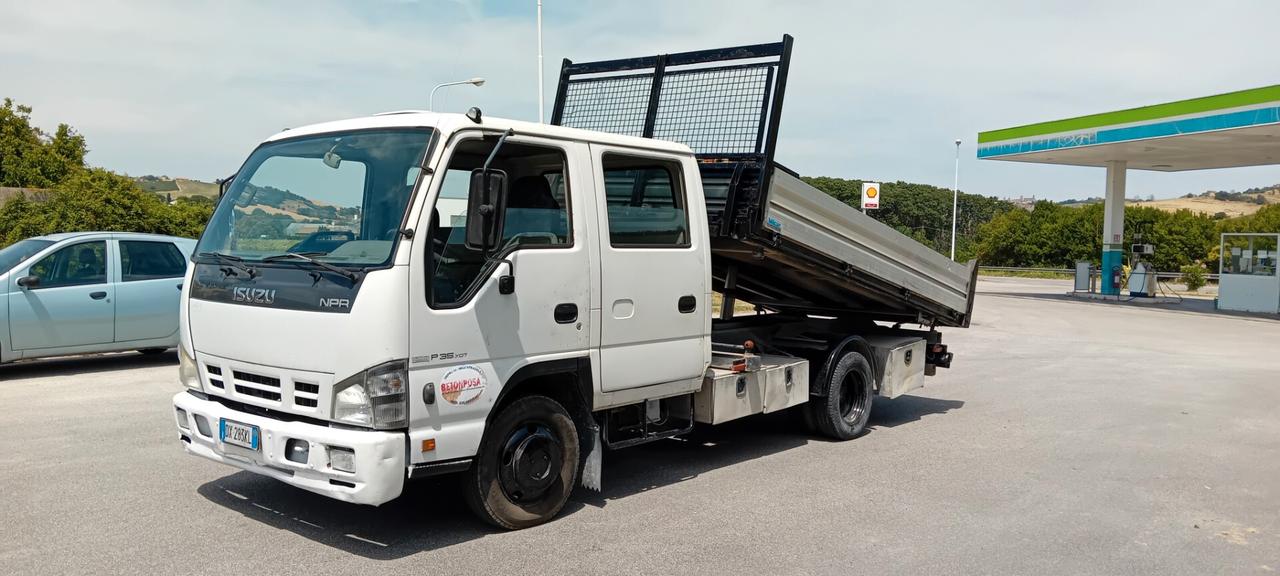 Isuzu npr 3.0 turbo diesel ribaltabile trilaterale doppia cabina