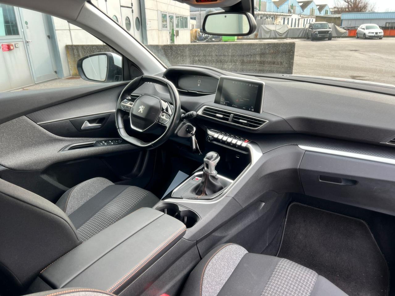 Peugeot 3008 BlueHDi 130 S&S Active