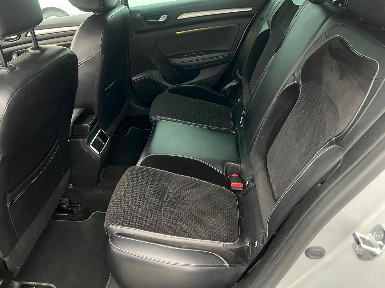 Renault Megane Mégane dCi 8V 110 CV EDC Energy Bose