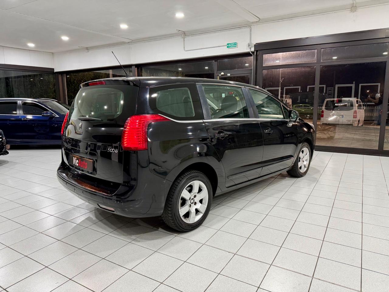 Peugeot 5008 BlueHDi 120 S&S Business