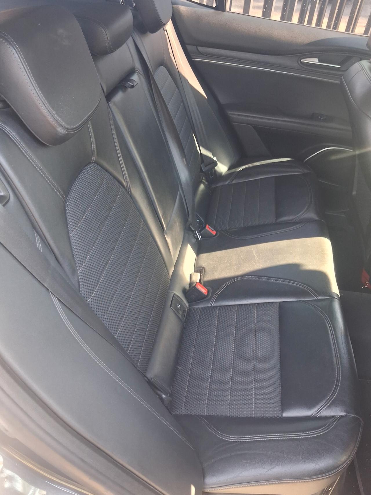 Alfa Romeo Stelvio 2.2 Turbodiesel 180 CV AT8 RWD Executive