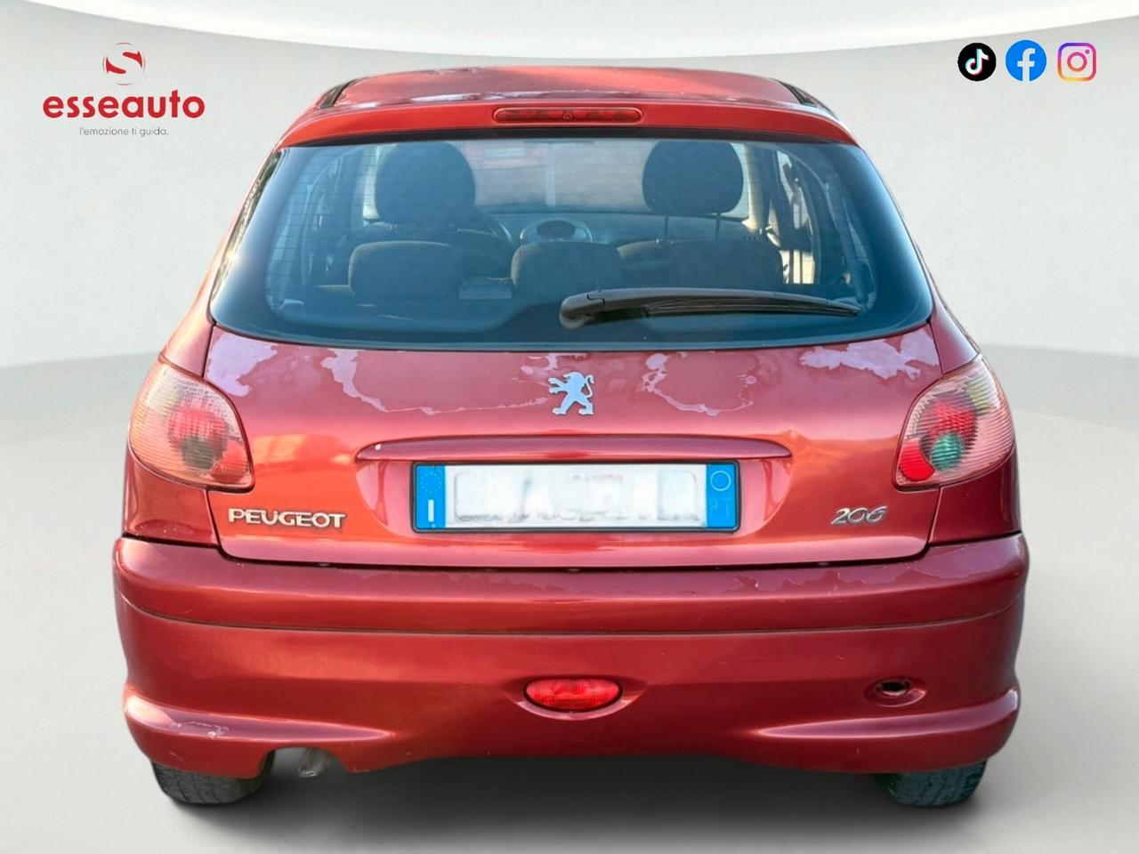 Peugeot 206 1.1 5p. XT