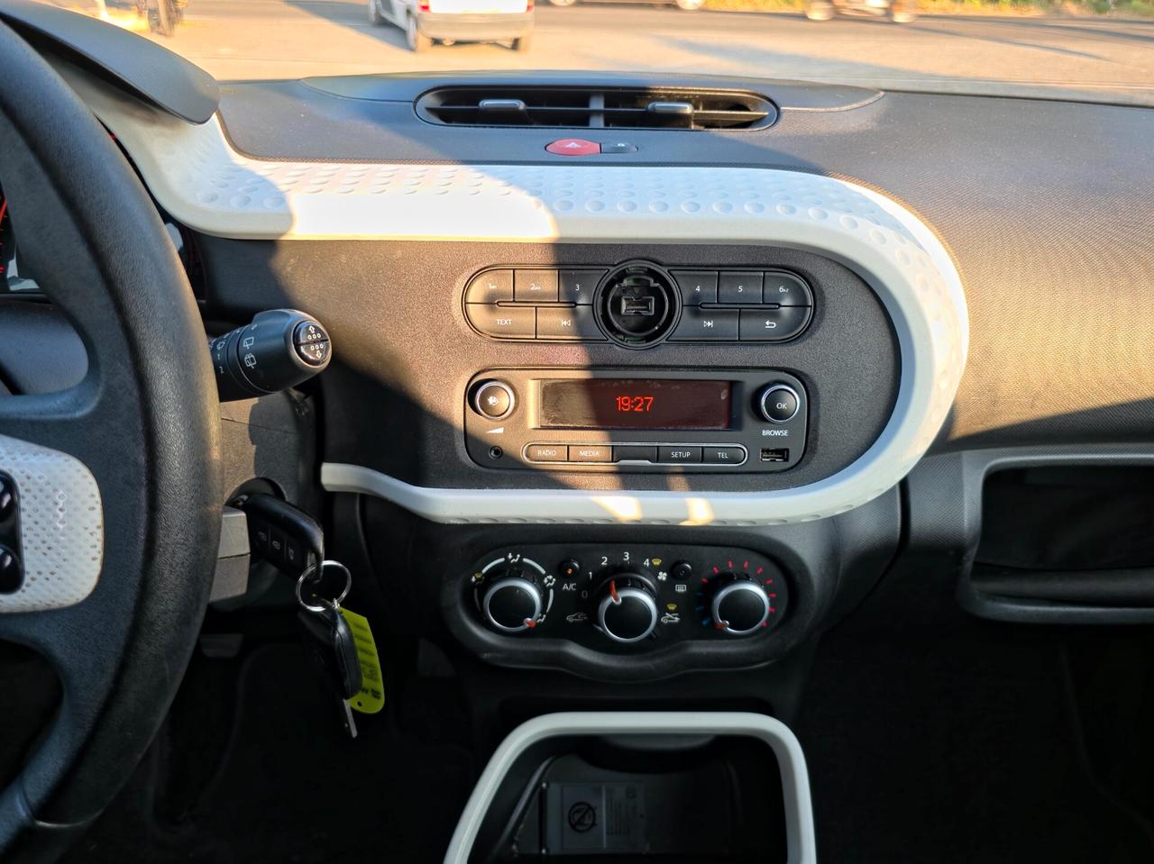 Renault Twingo SCe Stop&Start Lovely CV-69 E6B Manuale NEO 2016