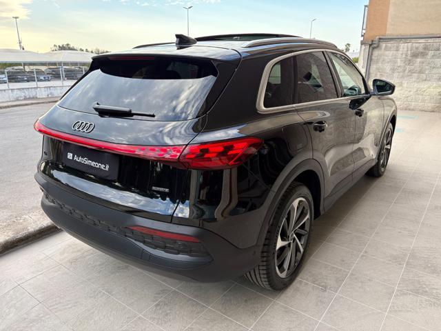 AUDI Q5 2.0 TDI mHEV+ S tronic quattro Business Advanced.
