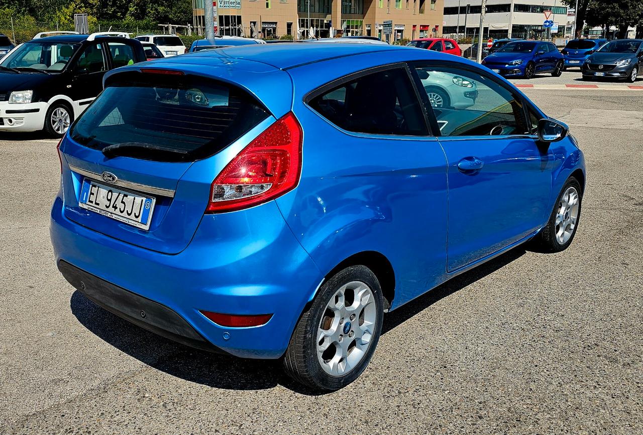 Ford Fiesta 1.4 TDCi 70CV 3 porte Titanium