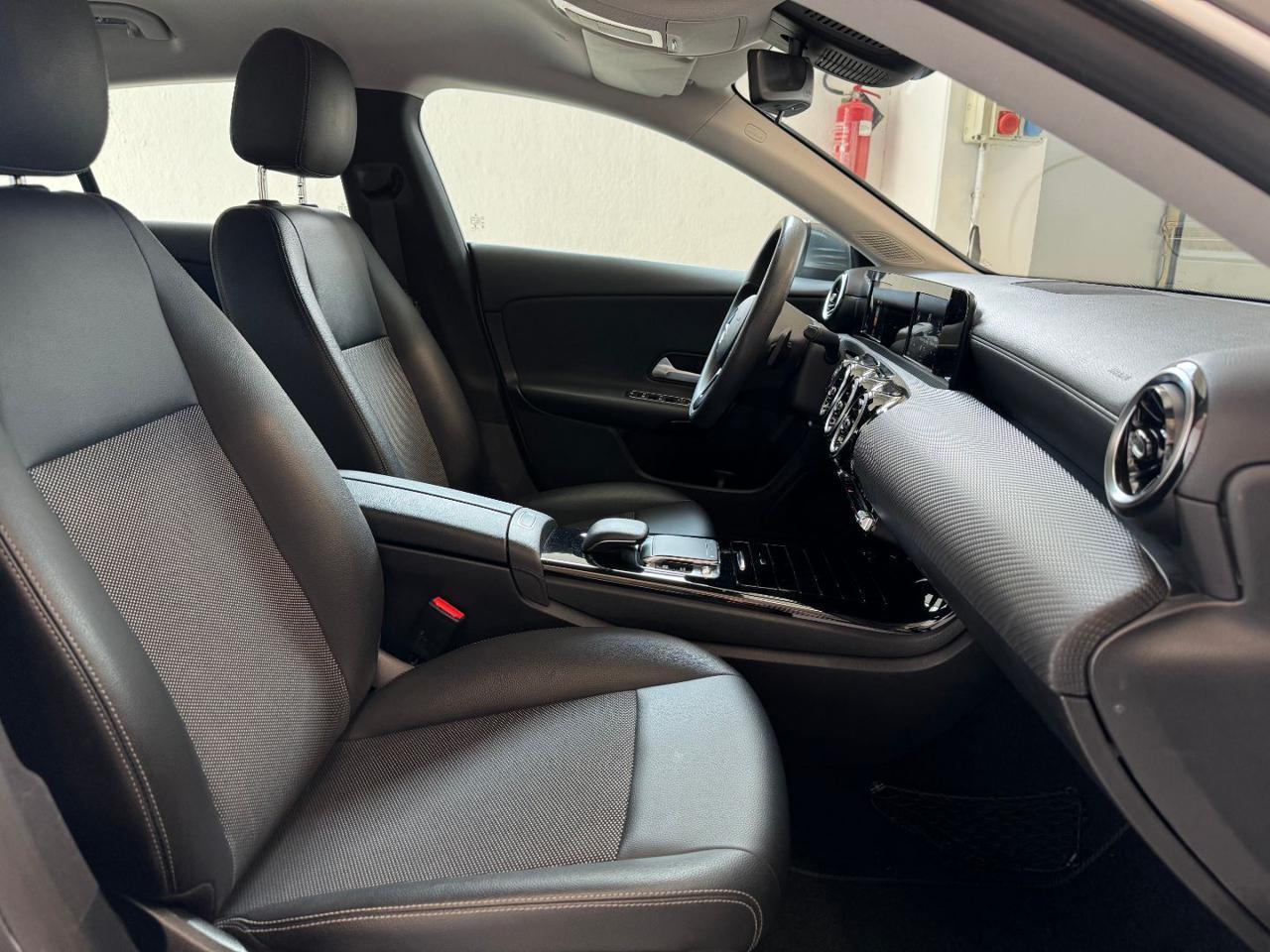 MERCEDES-BENZ CLA 180 d Automatic Shooting Brake Business Extra