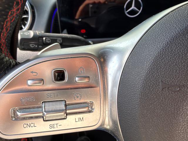 MERCEDES-BENZ GLB 200 d Automatic 4Matic Premium