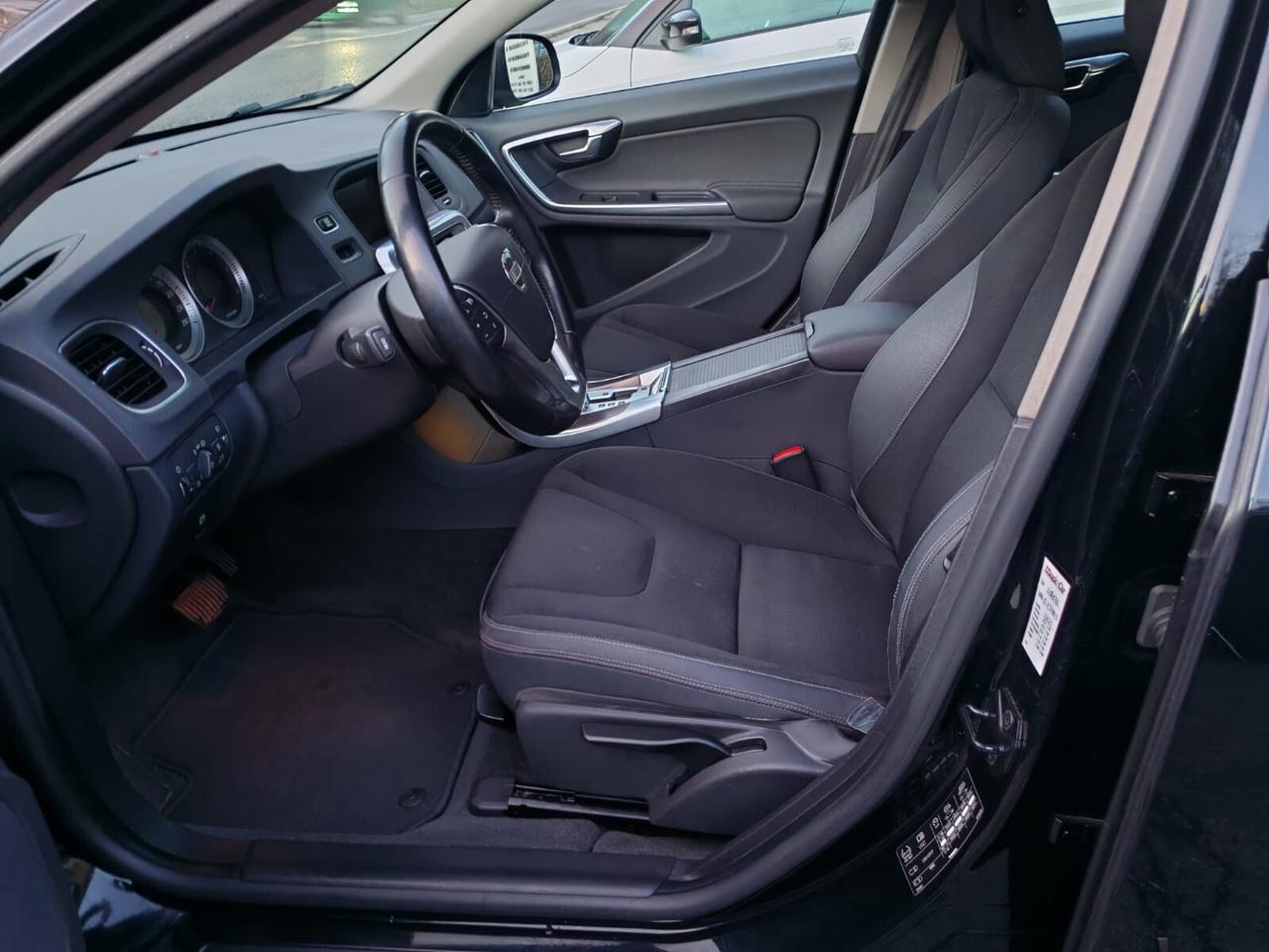 Volvo V60 D3 Geartronic Summum