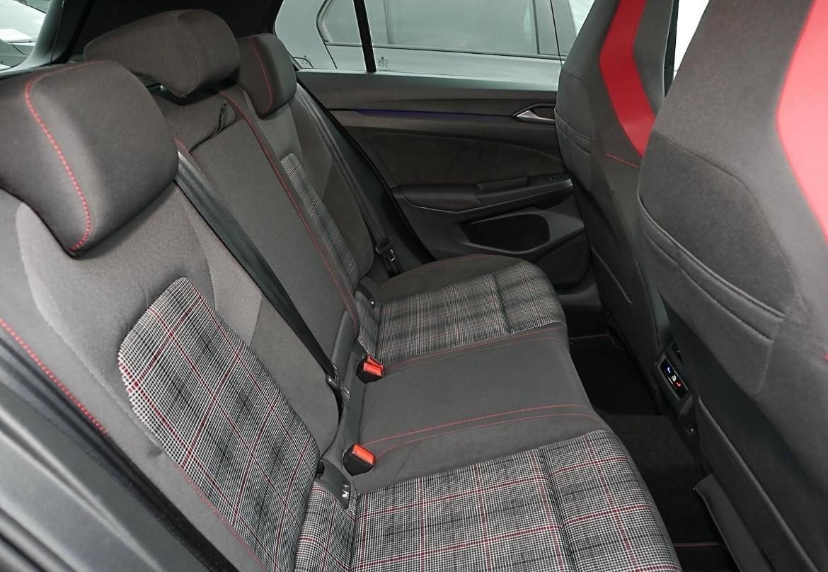 Volkswagen Golf GTI Golf 2.0 TSI GTI DSG 18”