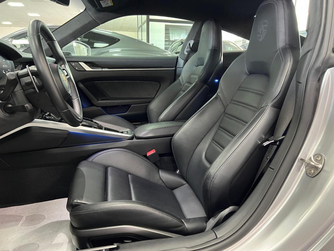 Porsche 911 992 Coupe 3.7 Turbo S auto