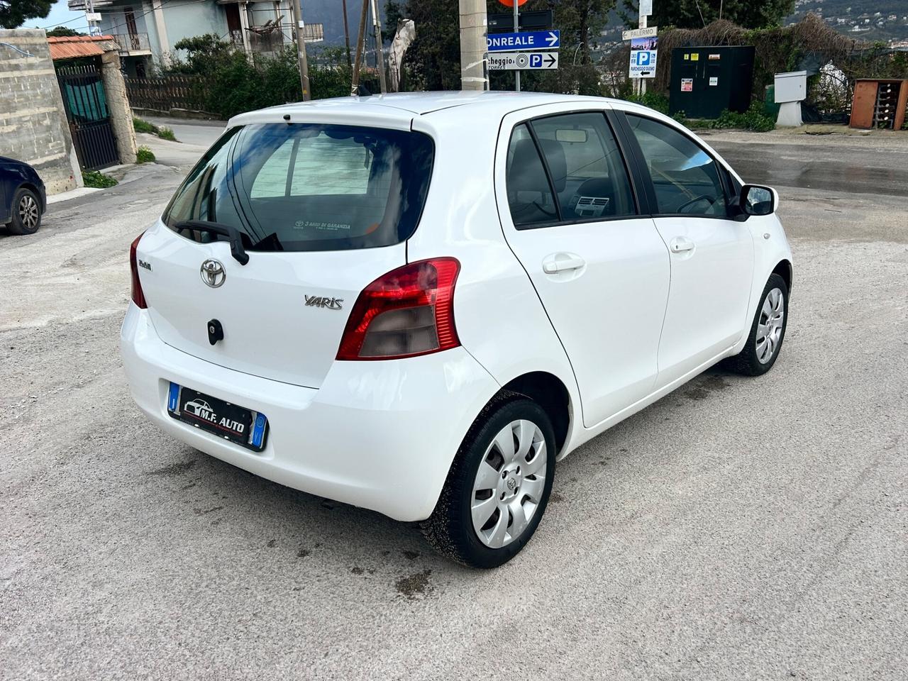 Toyota Yaris 1.0 VVT-i 5 porte