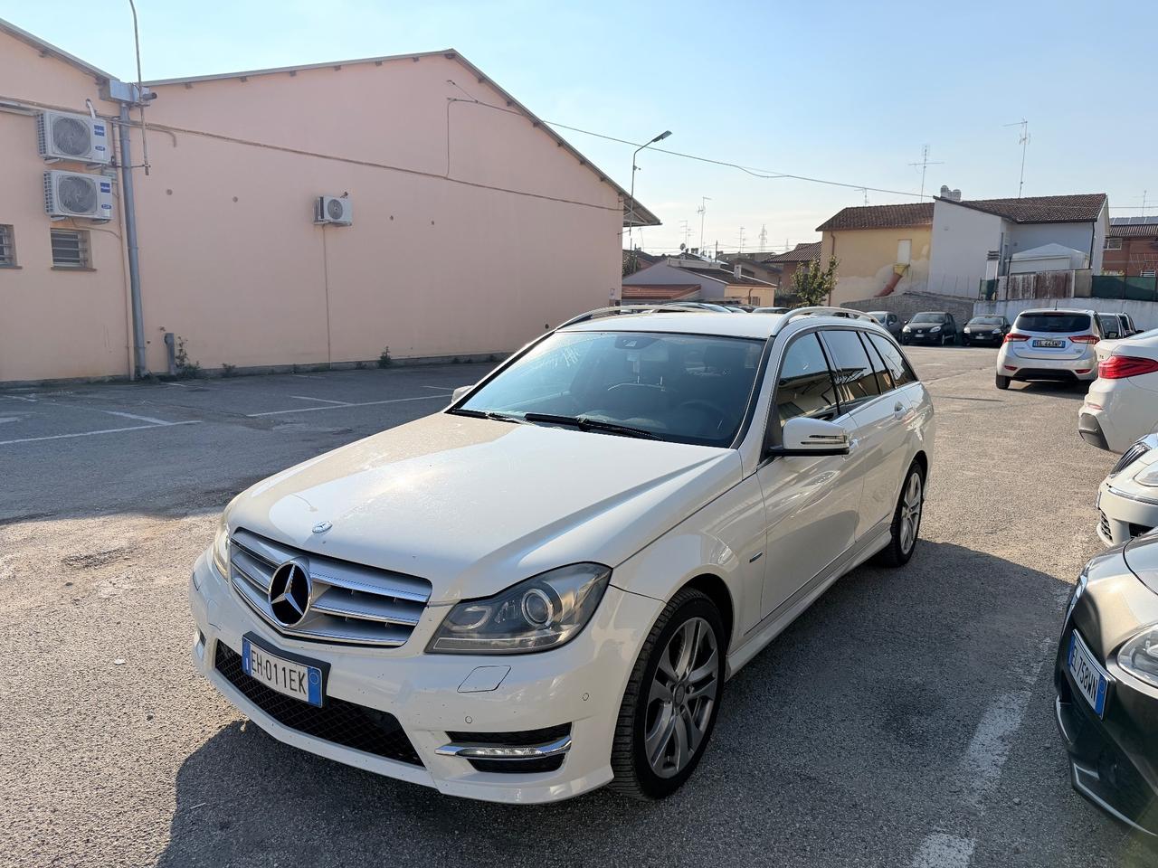 Mercedes-benz C 220CDI 170cv Amg PER export