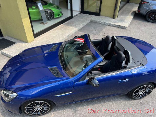 MERCEDES-BENZ SLC 200 Premium