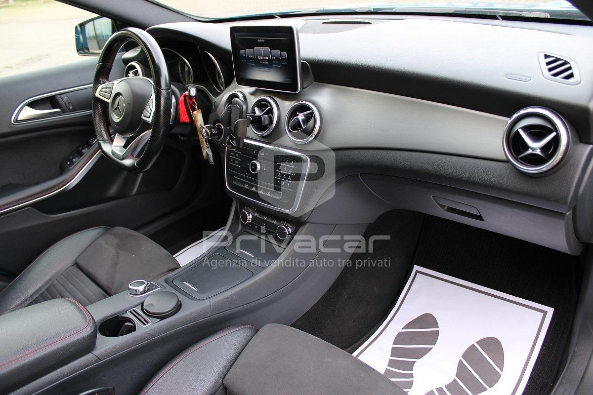 MERCEDES GLA 200 d Automatic Premium