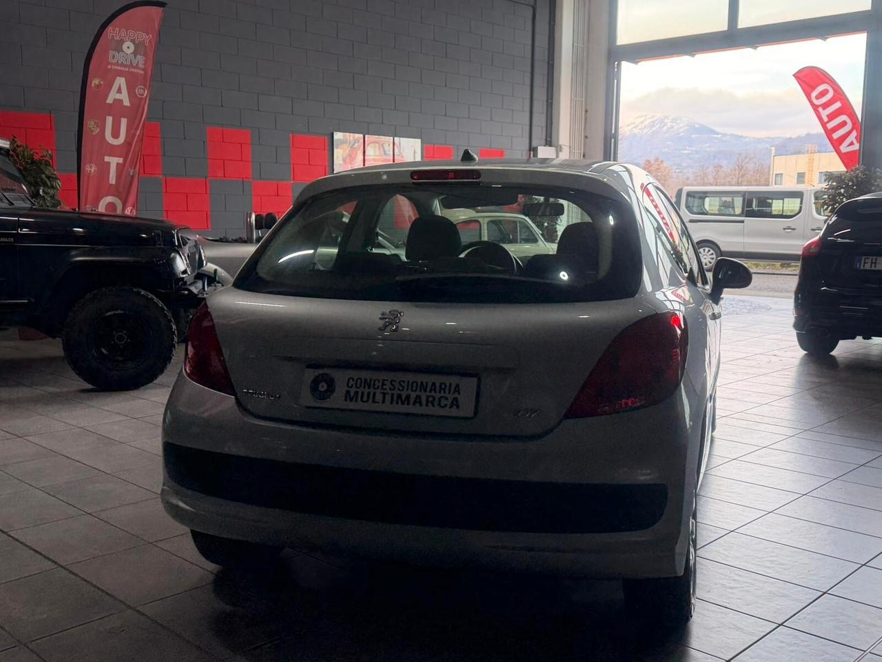 Peugeot 207 1.4 8V 75CV 3p. X Line