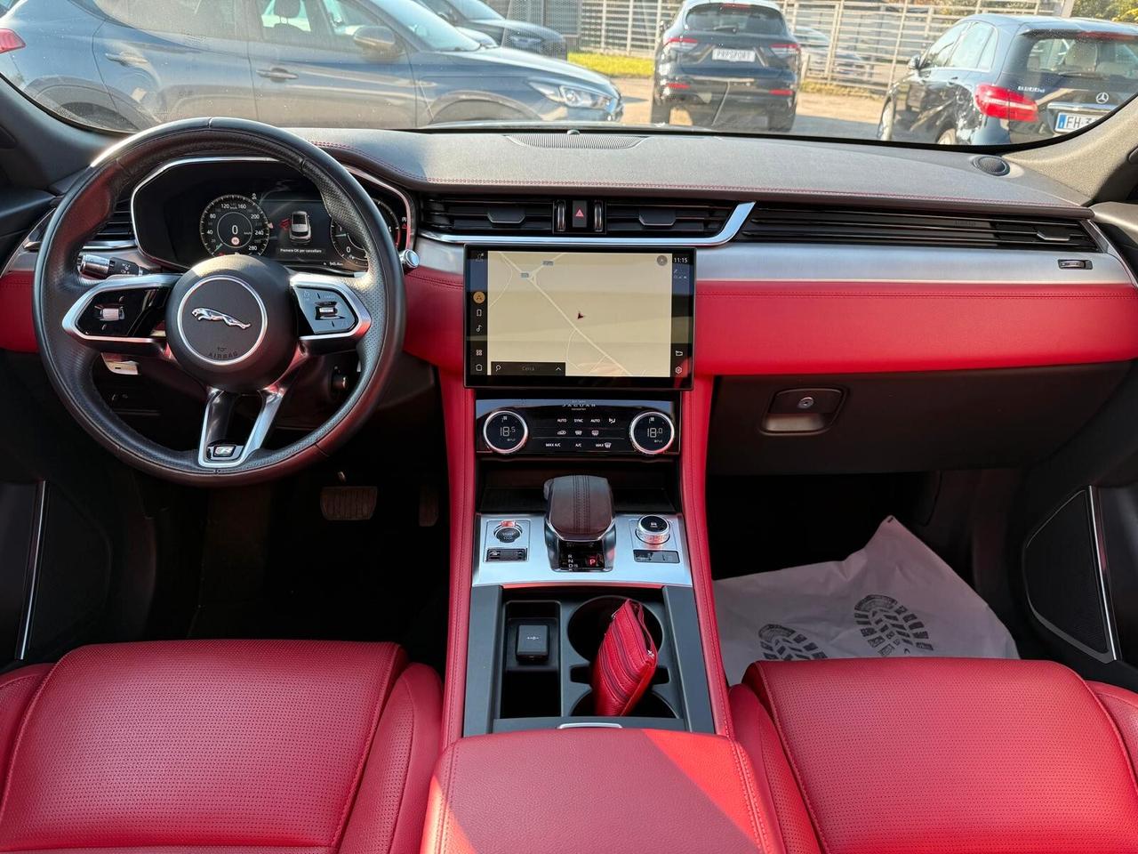 Jaguar F-Pace 2.0 D IBRIDA/DIESEL R-DYN FULL AFFARE