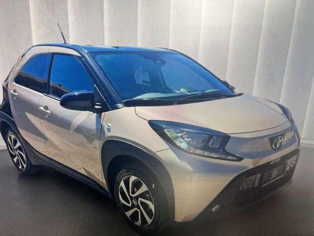 Toyota Aygo X Aygo X 1.0 JBL Special Edition 72cv ORO TETTO NERO