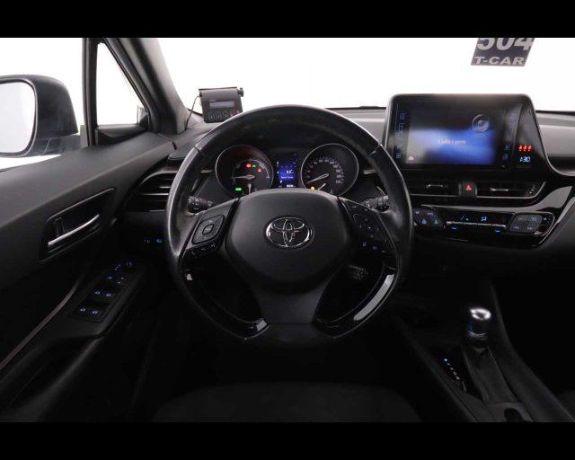 TOYOTA C-HR 1.8 Hybrid E-CVT Business