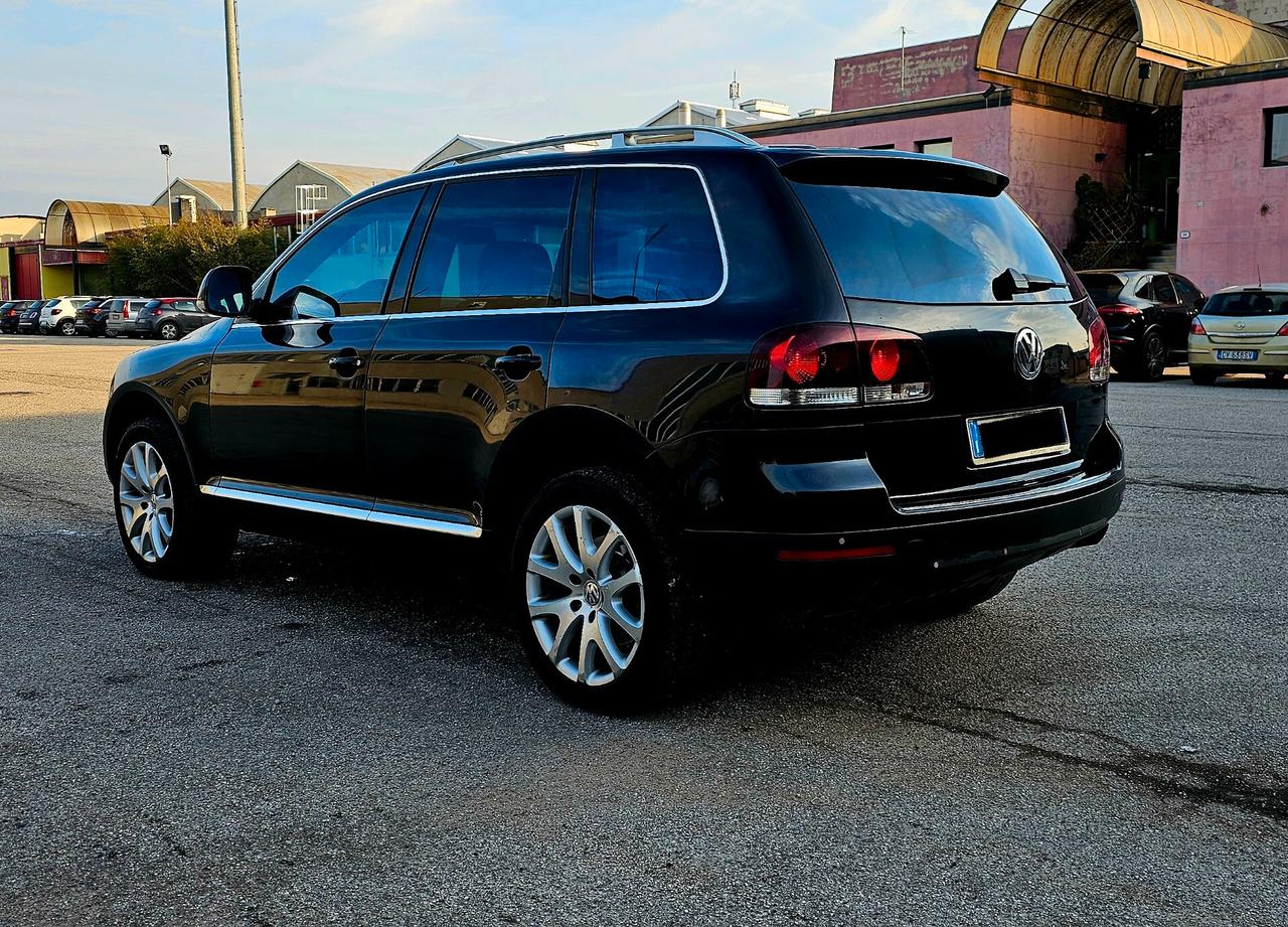 Volkswagen Touareg 3.0 V6 TDI DPF tiptronic Exclusive