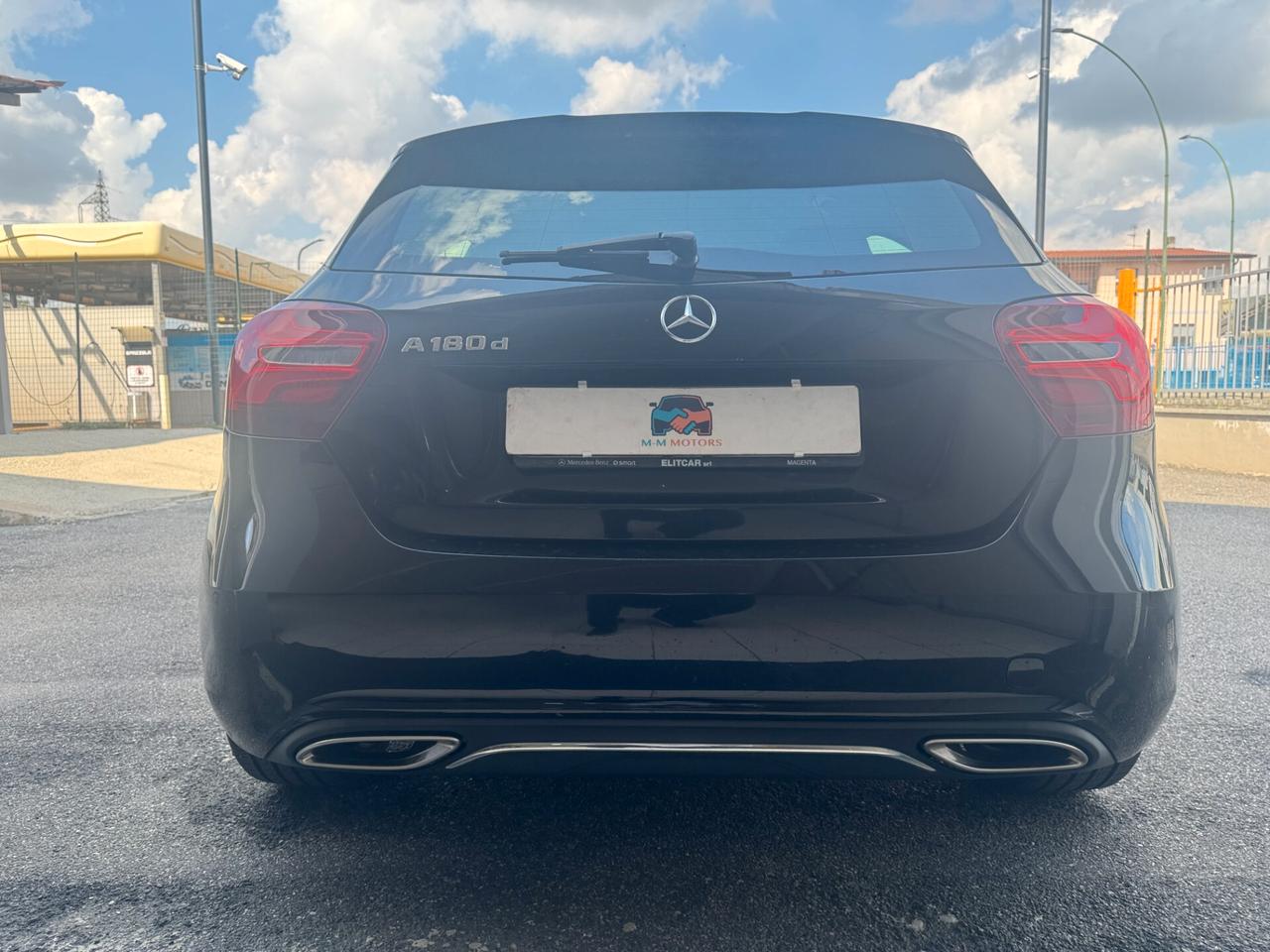 MERCEDES-BENZ A 180 d Automatic Business