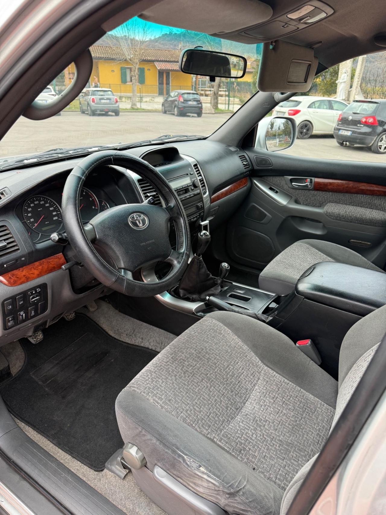 Toyota Land Cruiser 3.0 D-4D 16V cat 5 porte Sol