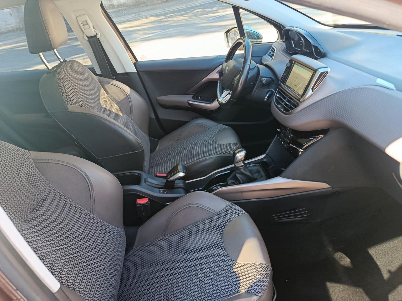 Peugeot 2008 1.6 VTi 120CV Allure