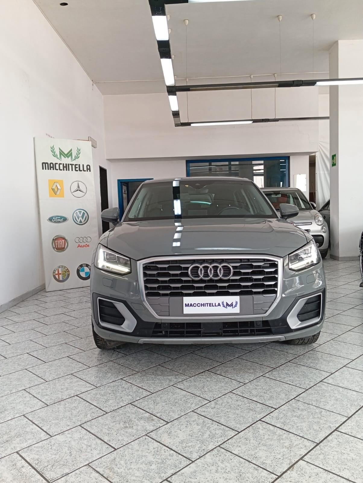 Audi q2 1.6 tdi Admired anno 11/2018 fari full led cerchi da 18” cambio automatico