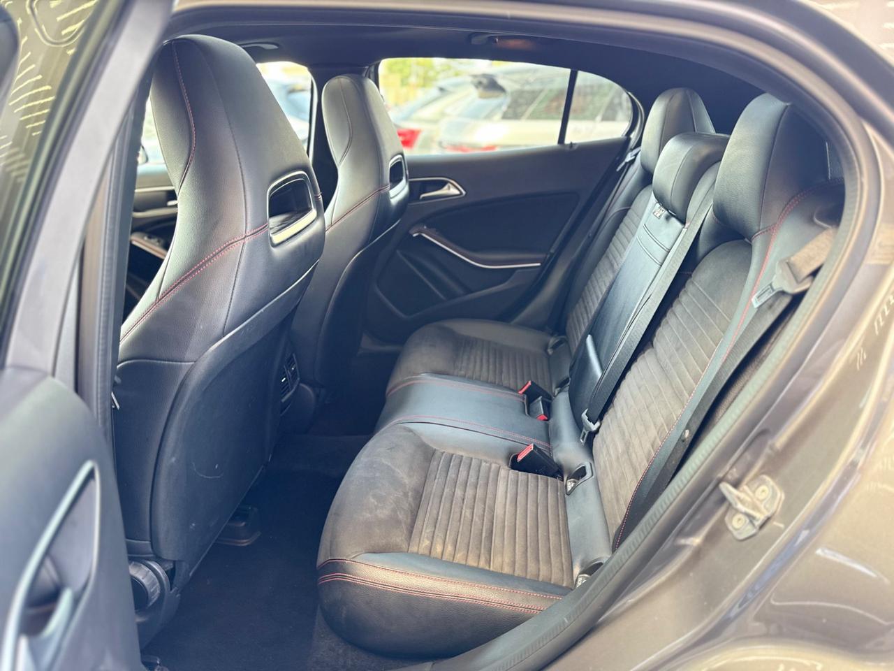 Mercedes-benz GLA 200 d Automatic 4Matic Premium
