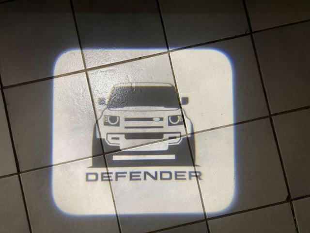 LAND ROVER Defender 110 3.0D I6 200 CV AWD Auto SE 7 POSTI