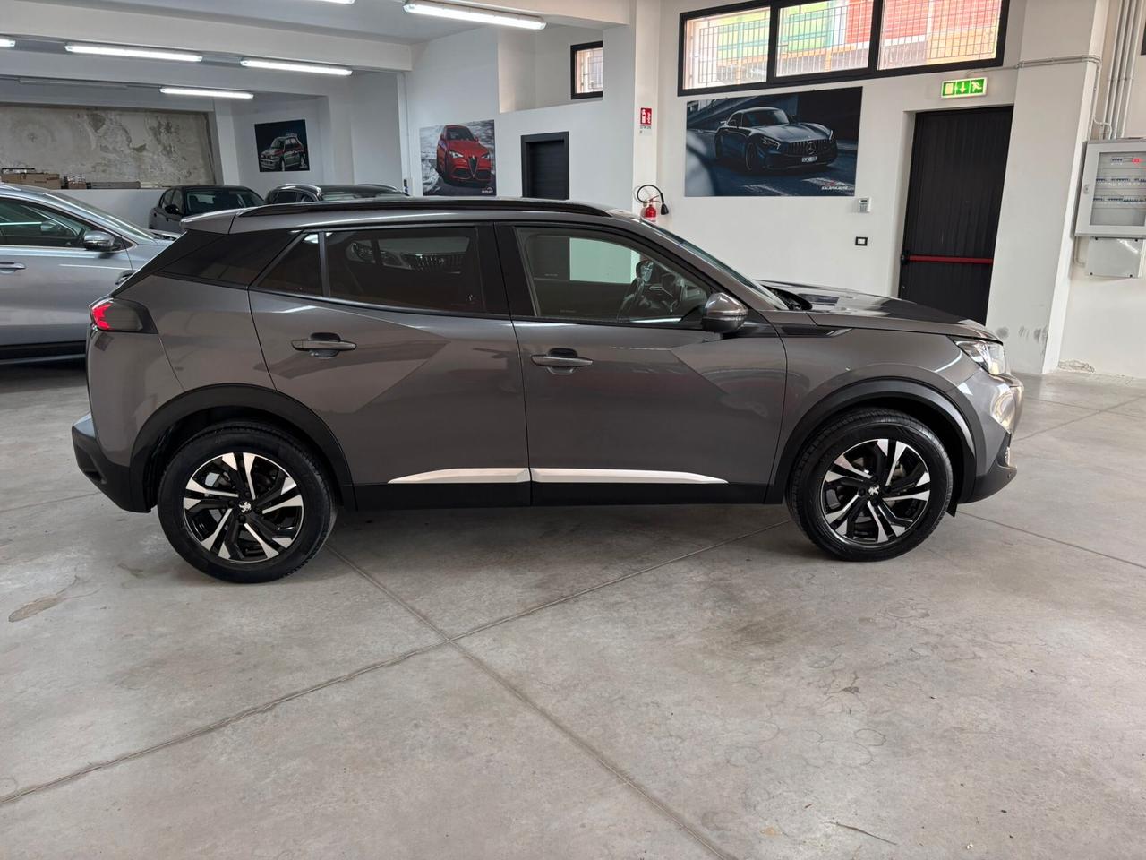 Peugeot 2008 PureTech 130 S&S Allure Navi Pack