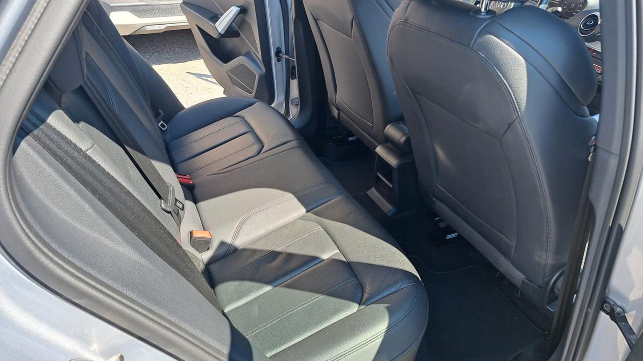 Audi Q2 35 TDI quattro S tronic Admired