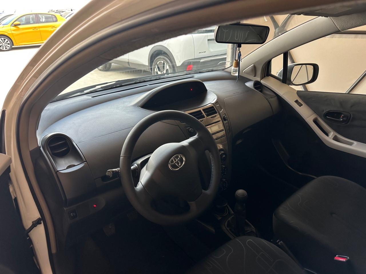 Toyota Yaris 1.0 3 porte