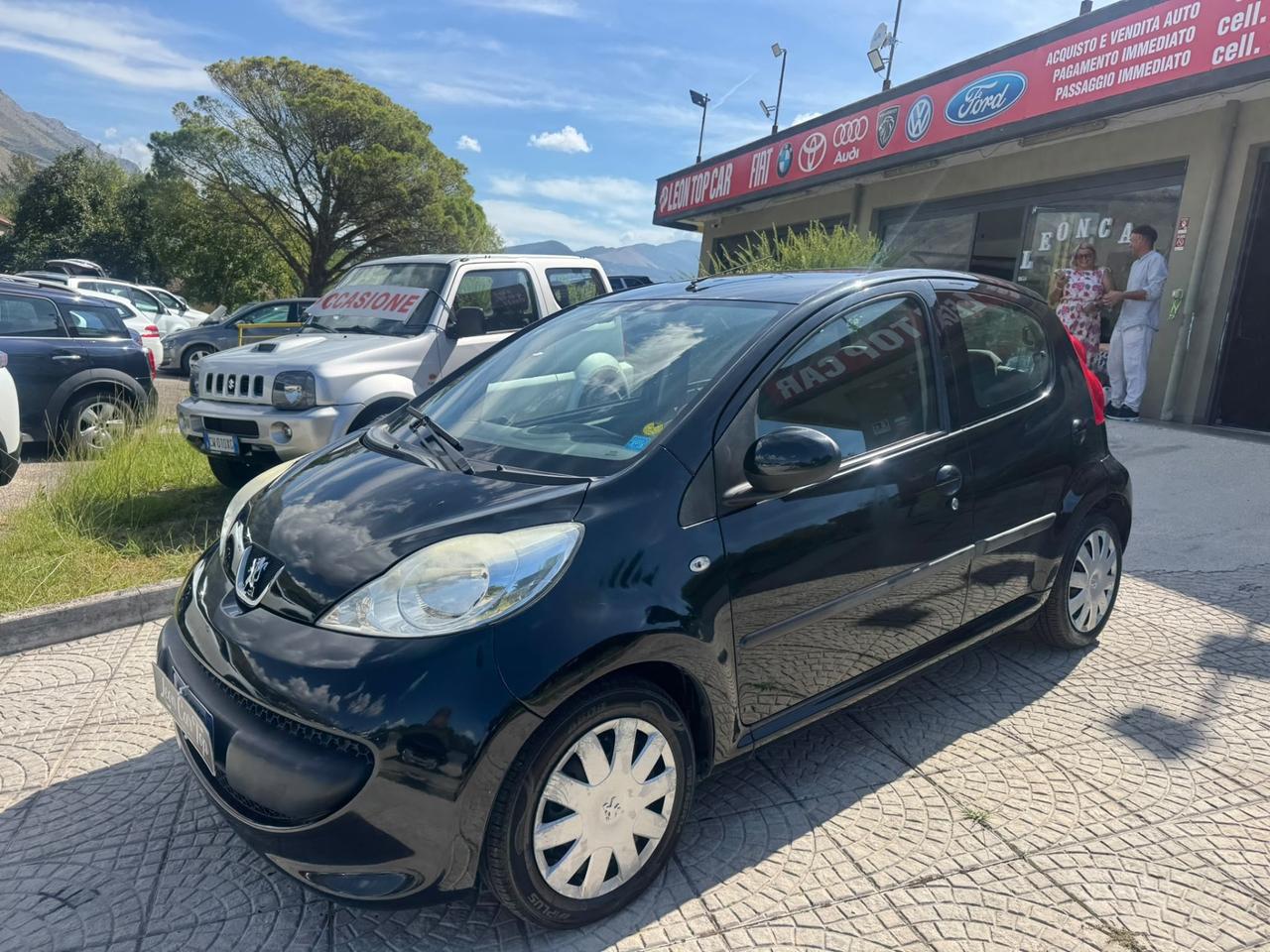 Peugeot 107 1.0 68CV 5p. Cambio automatico