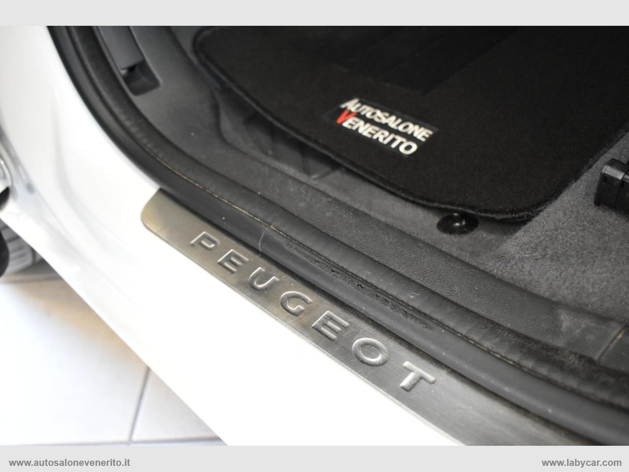 PEUGEOT 5008 BlueHDi 120 S&S Allure
