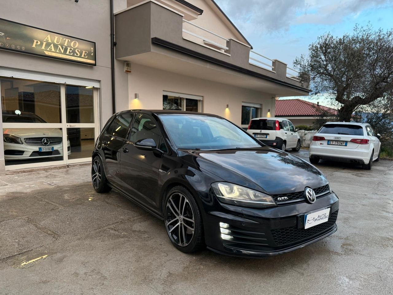 Volkswagen Golf 7 GTD DSG 2.0 Tdi 184Cv