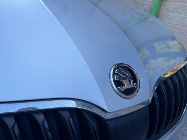 SKODA Octavia SW 1.6 TDI 115CV DSG NAVIGATORE SENSORI PARCHEGGIO