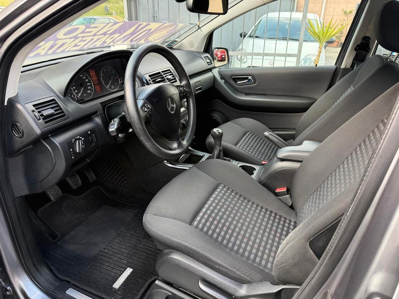 Mercedes-benz A 160 BlueEFFICIENCY Special Edition ok NEOP