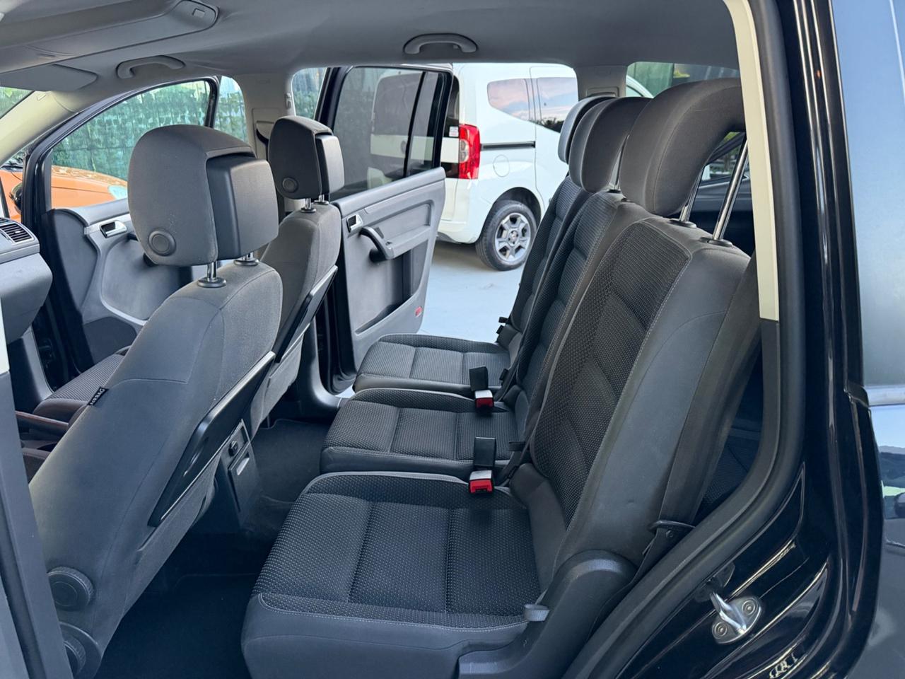Volkswagen Touran Business 1.6 TDI Comfortline BMT